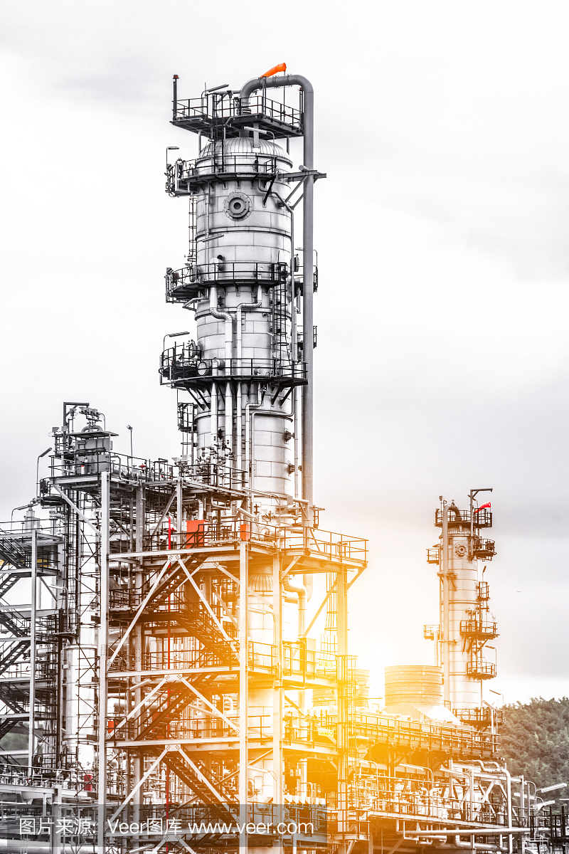 關(guān)閉工業(yè)區(qū)。石油和天然氣煉制工業(yè)工廠。